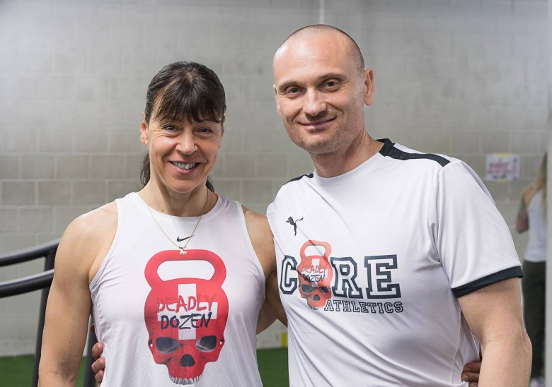 Athleten von Core Athletics beim gemeinsamen Training